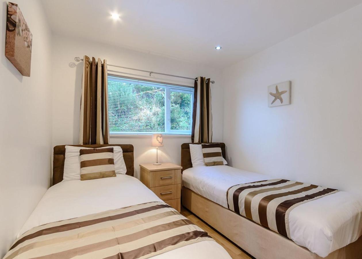 Gilfach Holiday Park Henfynyw Upper 外观 照片