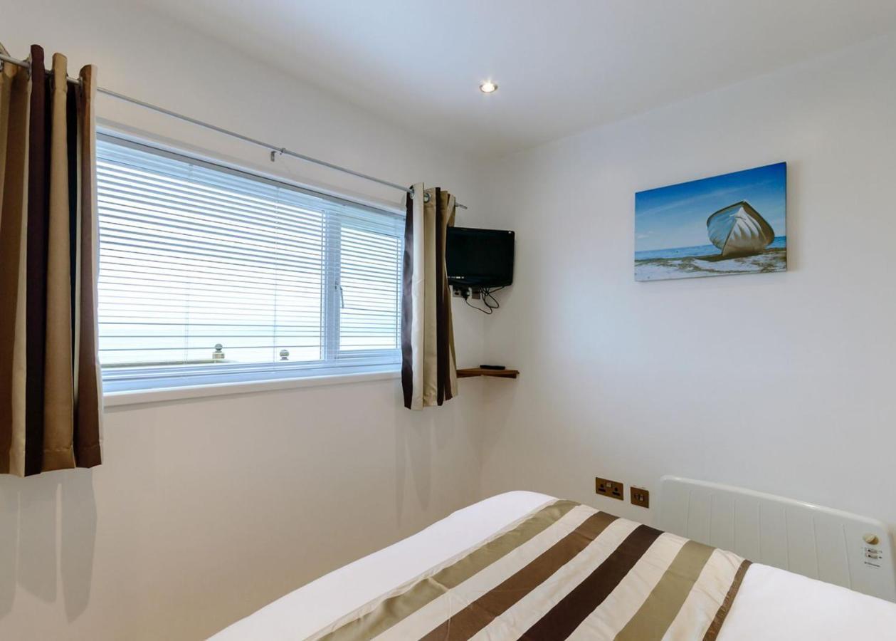 Gilfach Holiday Park Henfynyw Upper 外观 照片